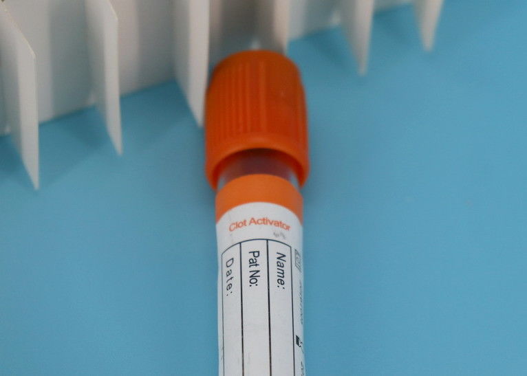 As luvas absorventes de AIC™ para a categoria biológica B da substância/isentam o transporte animal